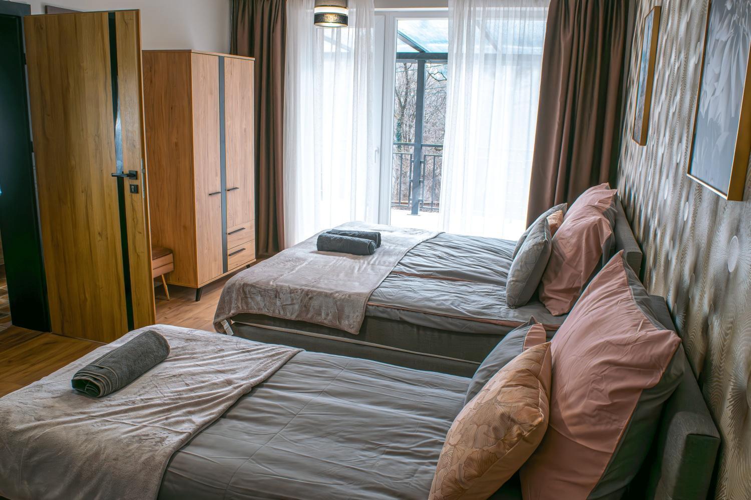 Oazis Tapolca Apartman Miskolc Exterior photo